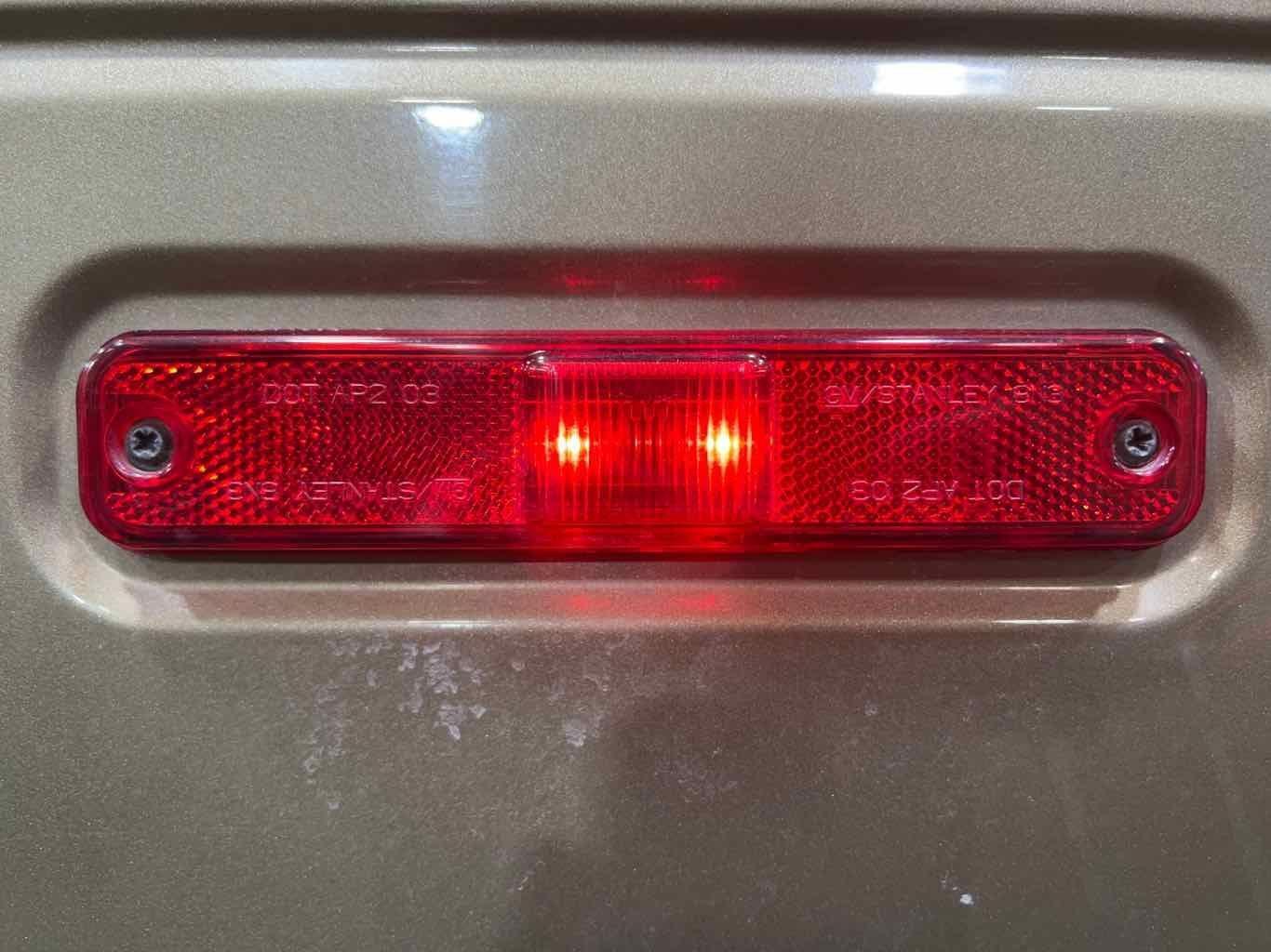 03-09 Hummer H2 Right RH Rear Red LED Side Marker Light/Lamp OEM TESTED