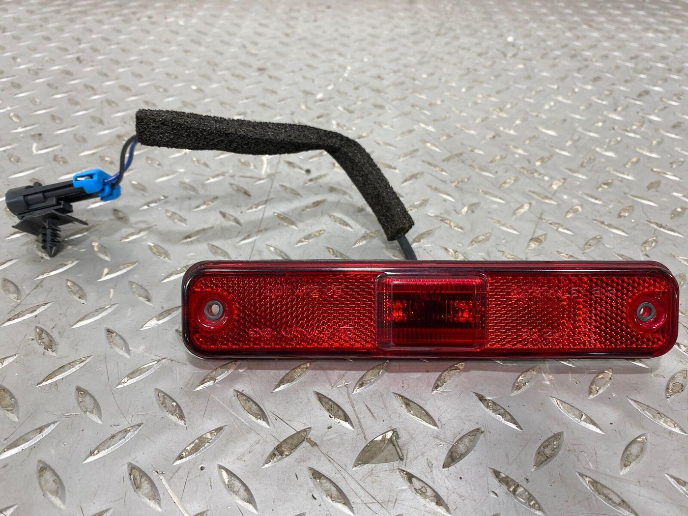 03-09 Hummer H2 Right RH Rear Red LED Side Marker Light / Lamp OEM (Tested)