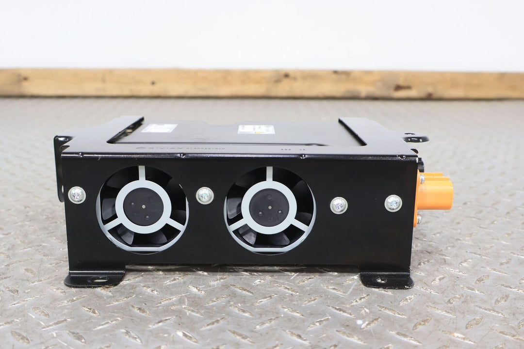 2022 - 2024 Rivian R1S OEM Power Inverter Converter Unit (PT00000554)