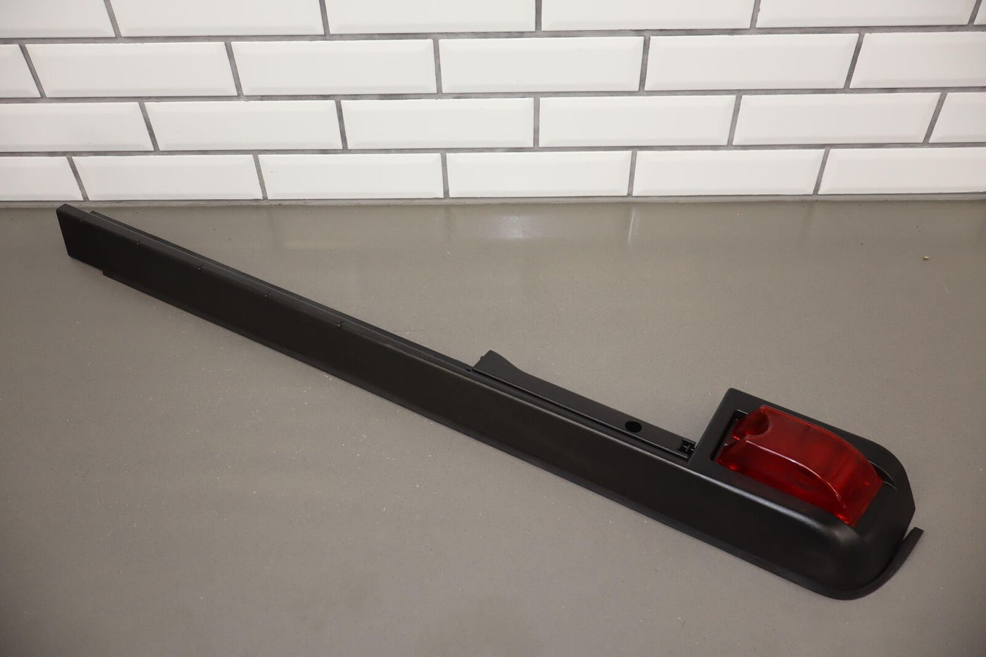 03-09 Hummer H2 SUV Rear Left LH Roof Moulding (W/ Red Marker) Textured Black