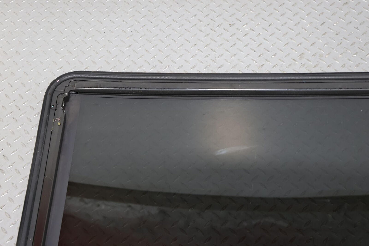 03-09 Hummer H2 SUV Sunroof Window Glass (Glass Only) OEM