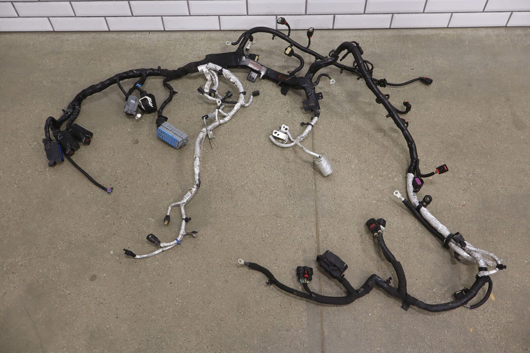 15-19 C7 Corvette 6.2L LT1 OEM Engine Wiring Harness GM 23381655