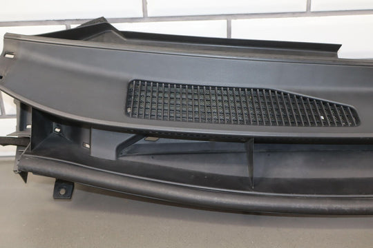 14-21 Lexus GX460 Front Center Cowl Vent Panel W/Seal (Textured Black) See Notes