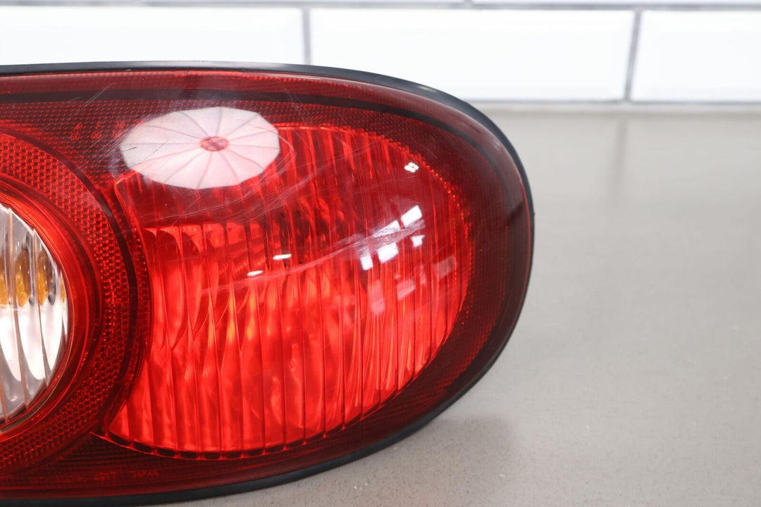 01-05 Mazda Miata NB Rear Right RH Tail Light Lamp (Damage See Photos) Tested