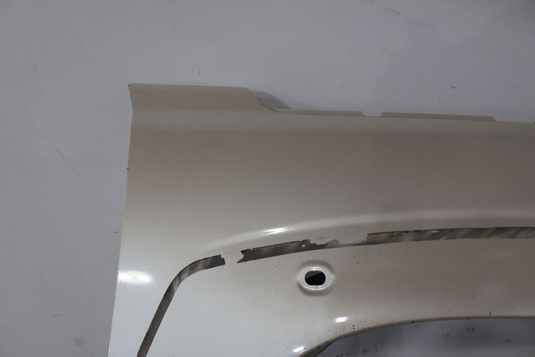 02-06 Cadillac Escalade Front Right RH OEM Fender (White Diamond 98U) See Notes