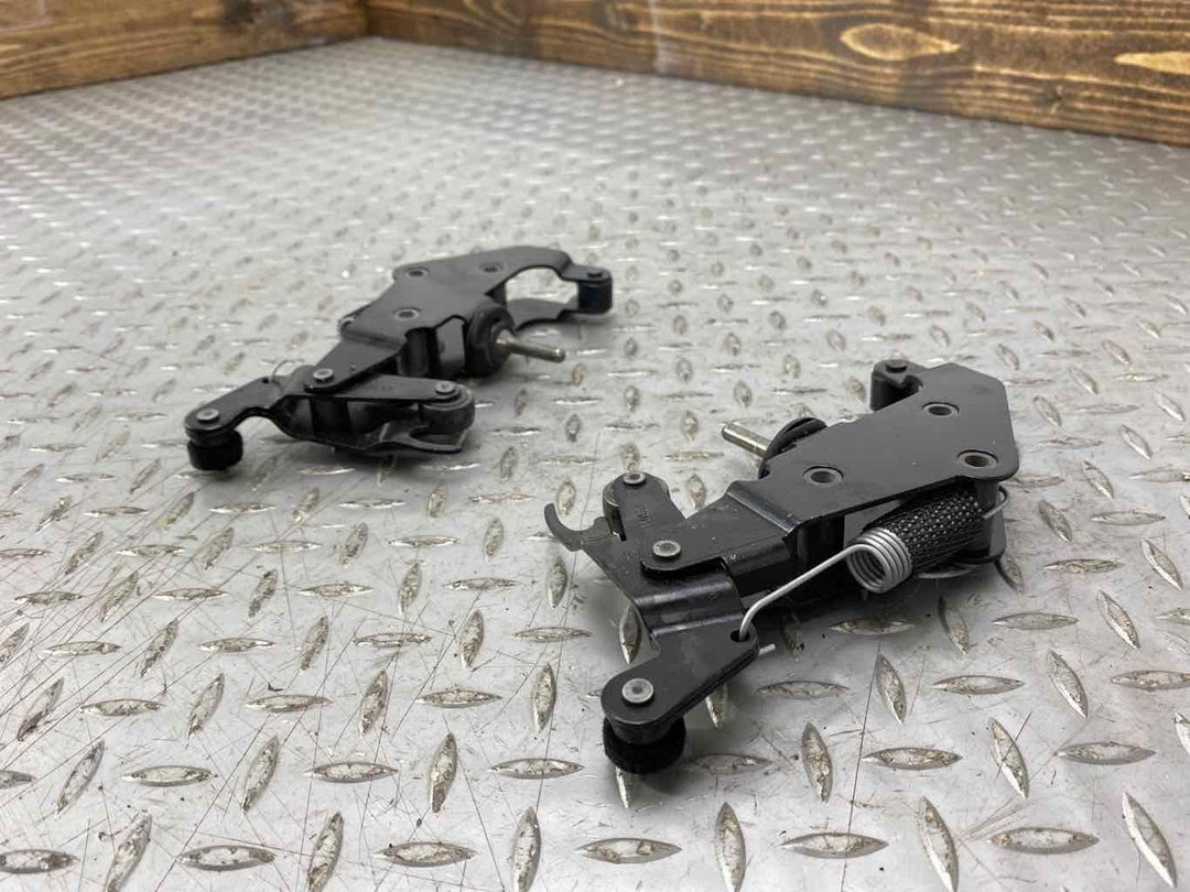 03-06 Chevy SSR PAIR Left & Right Convertible Top Latches (Tested) Roof Mount