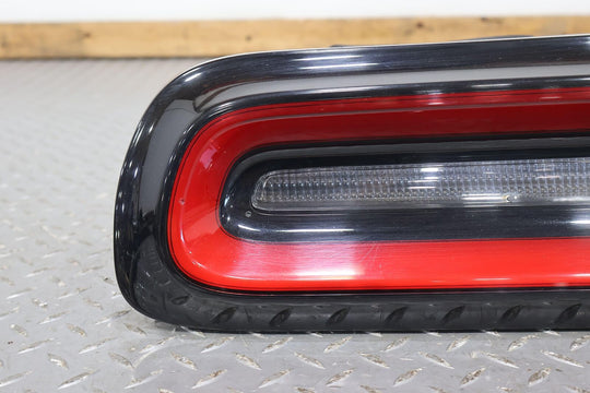 15-22 Dodge Challenger Left LH Quarter Panel Mounted LED Tail Light (Tested)