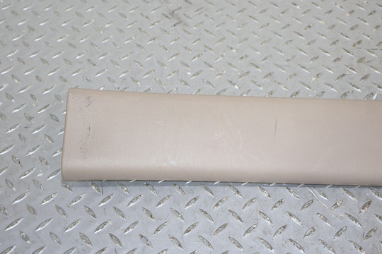 03-06 Chevy Suburban/Yukon Interior Hatch Upper Trim Panel (Neutral Tan 522)