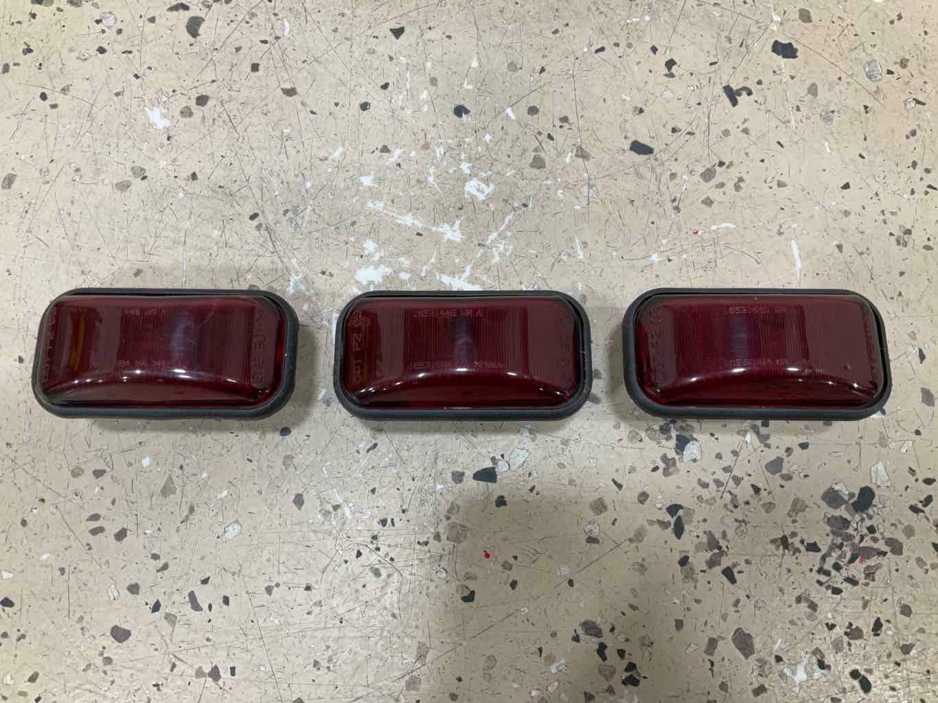 03-07 Hummer H2 Rear Hatch Mounted Marker / Clearance Lights (Red) See Notes