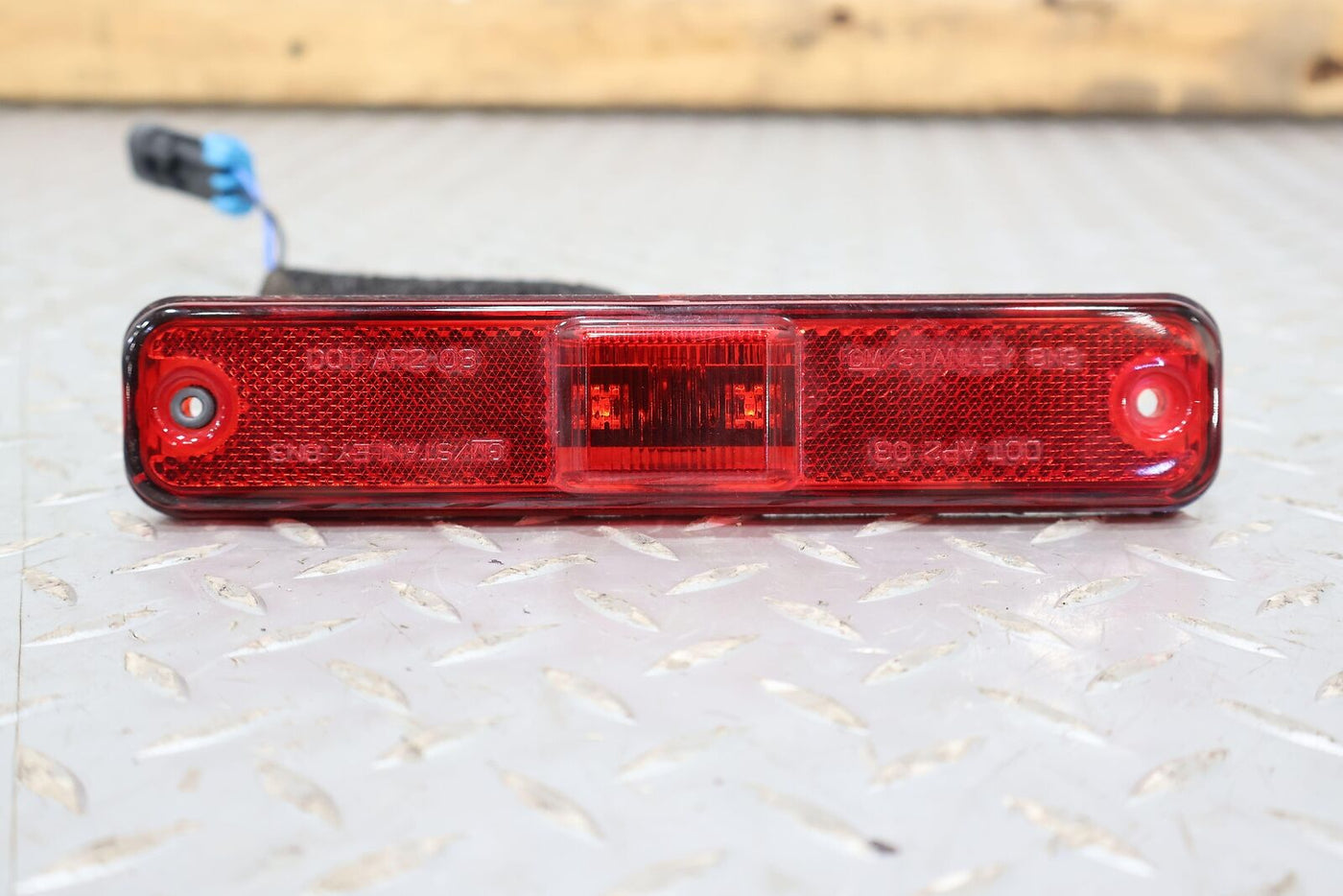 03-09 Hummer H2 Right Rear Red LED Side Marker Light/Lamp OEM