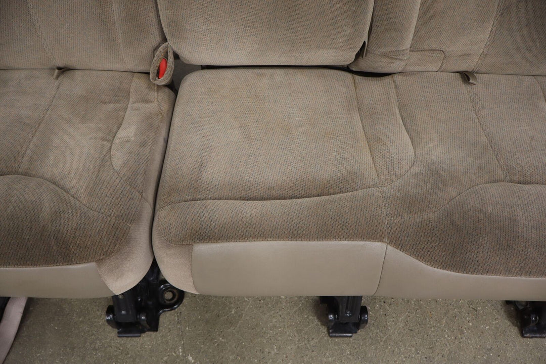 99-02 Sierra Silverado Crew Cab 2500/3500 Cloth 2nd Row Seat (Neutral 52D)