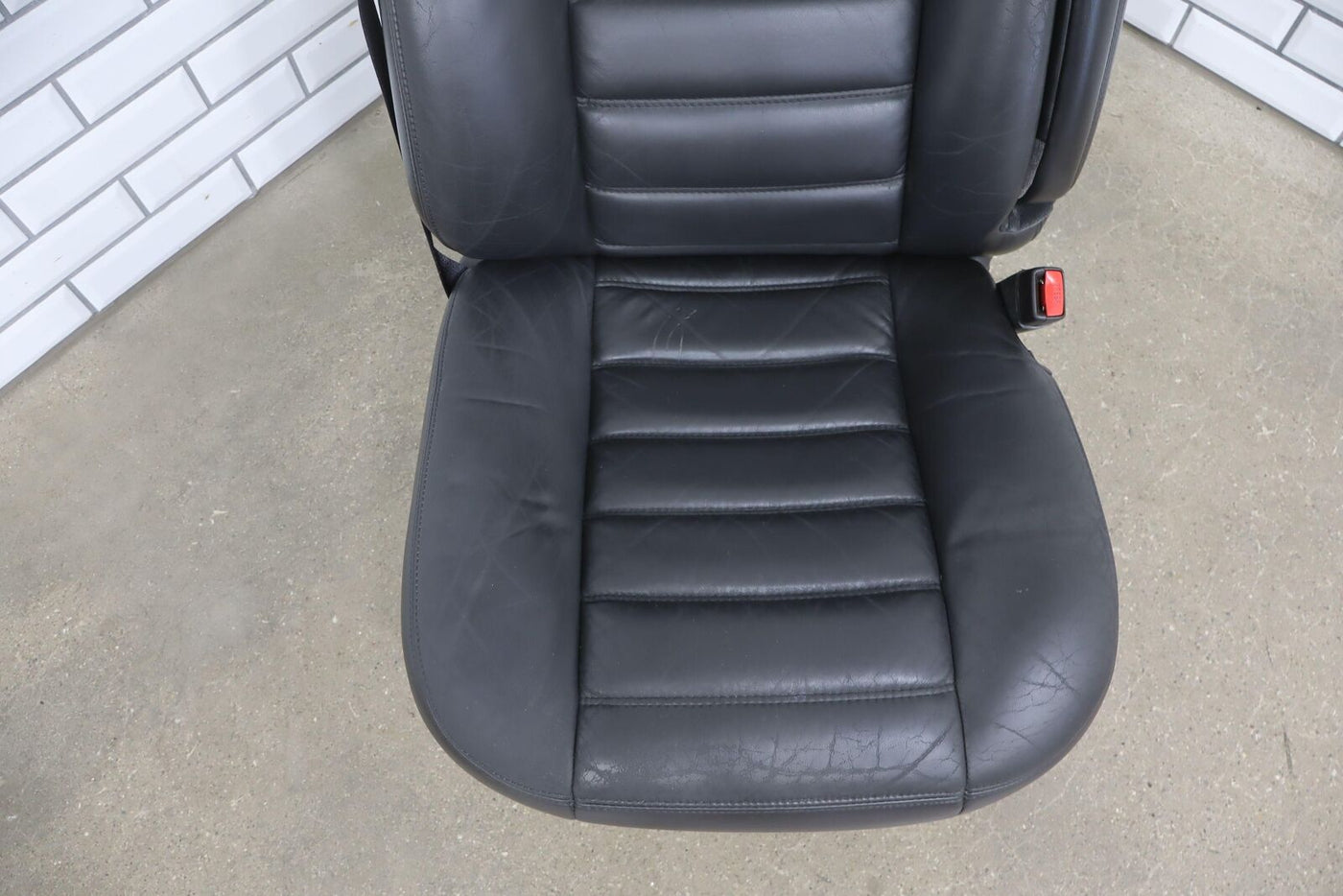 05-07 Hummer h2 RH Right Passenger Front Bucket Seat Leather Ebony (482) Cracks