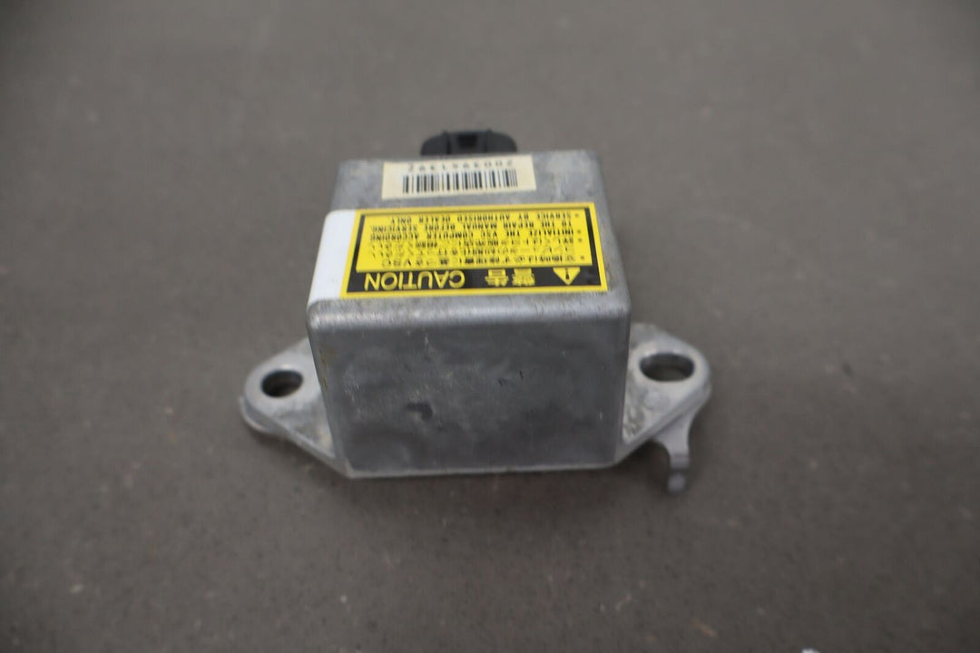 03-04 Lexus GX470 YAW Rate Control Module (Under Console) OEM 89183-60010