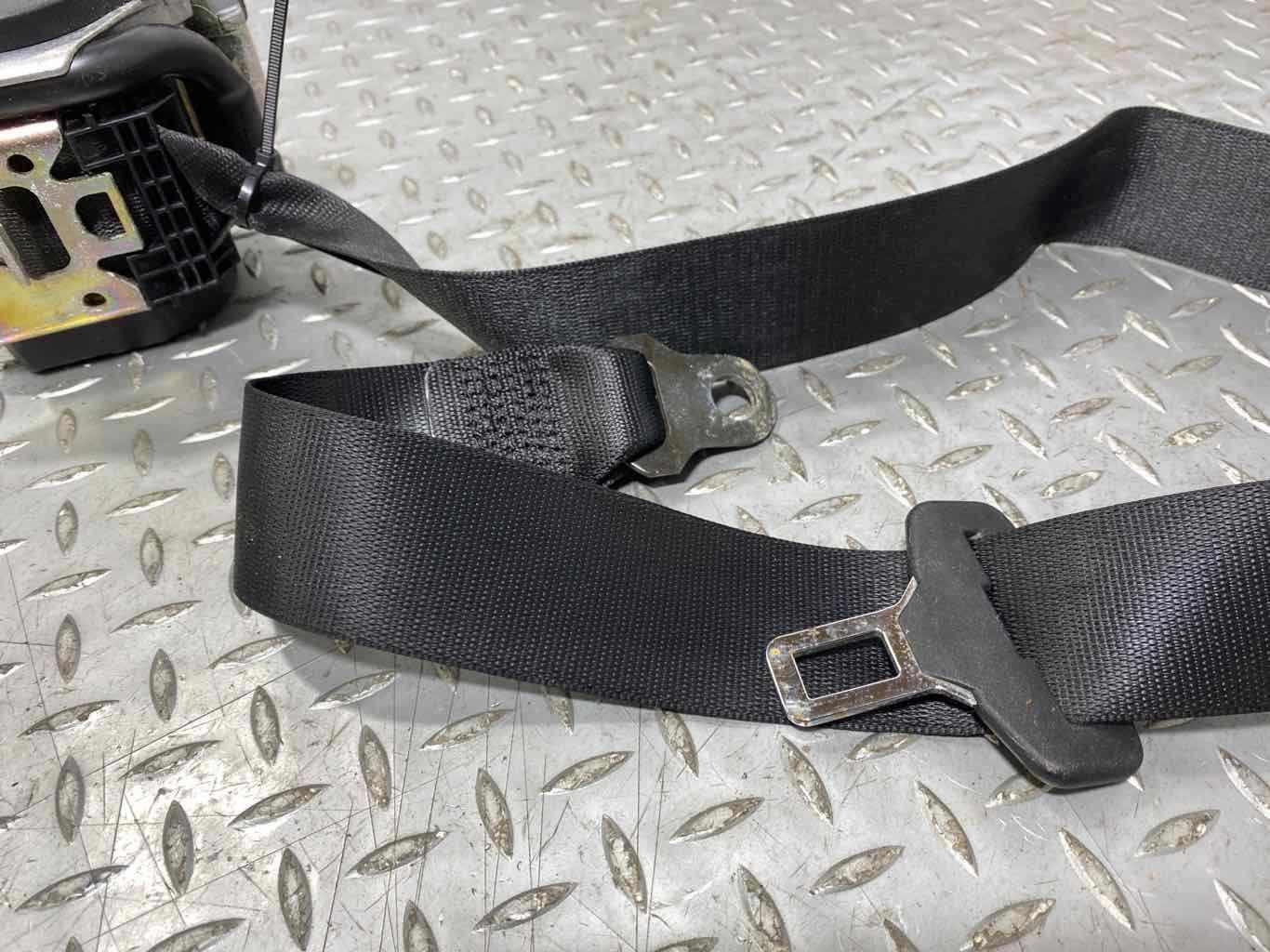 99-05 Porsche 911 996 Convertible Front Right RH Seat Belt Retractor (Black)