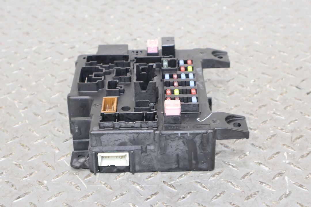 2008 Mitsubishi Lancer Evolution MR EVO X Fuse Relay Junction Box 116RAI-000004