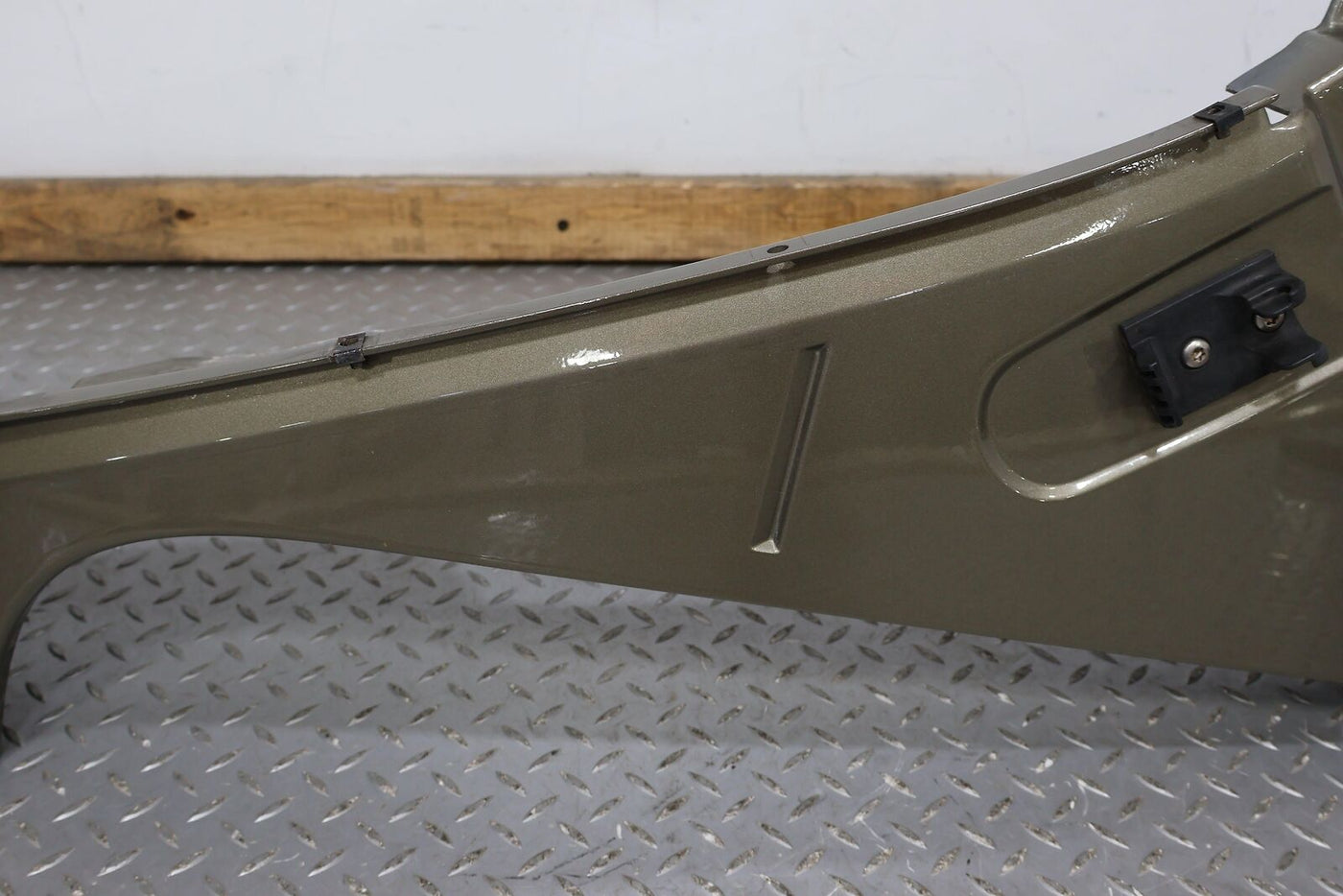 03-09 Hummer H2 Front Left LH Driver Bare Fender (Desert Sand 18U) No Flare