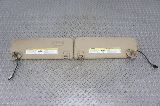 19-22 Ram 3500 Big Horn Pair LH & RH Interior Illuminated Sun Visors (Neutral)