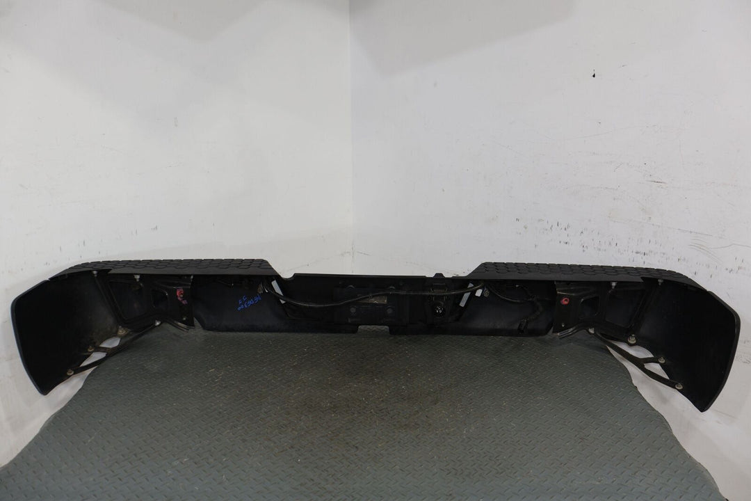 09-18 Ram 1500 Rear Step Bumper W/O Dual Exhaust&Park Assist (Powdercoat Black)