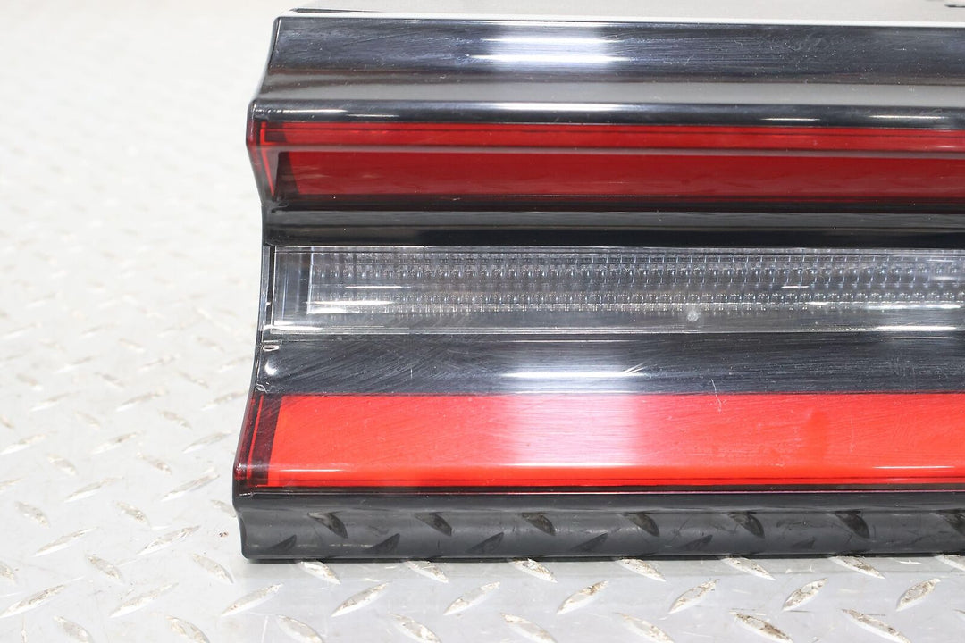 15-22 Dodge Challenger Right RH Quarter Panel Mounted LED Tail Light (Tested)