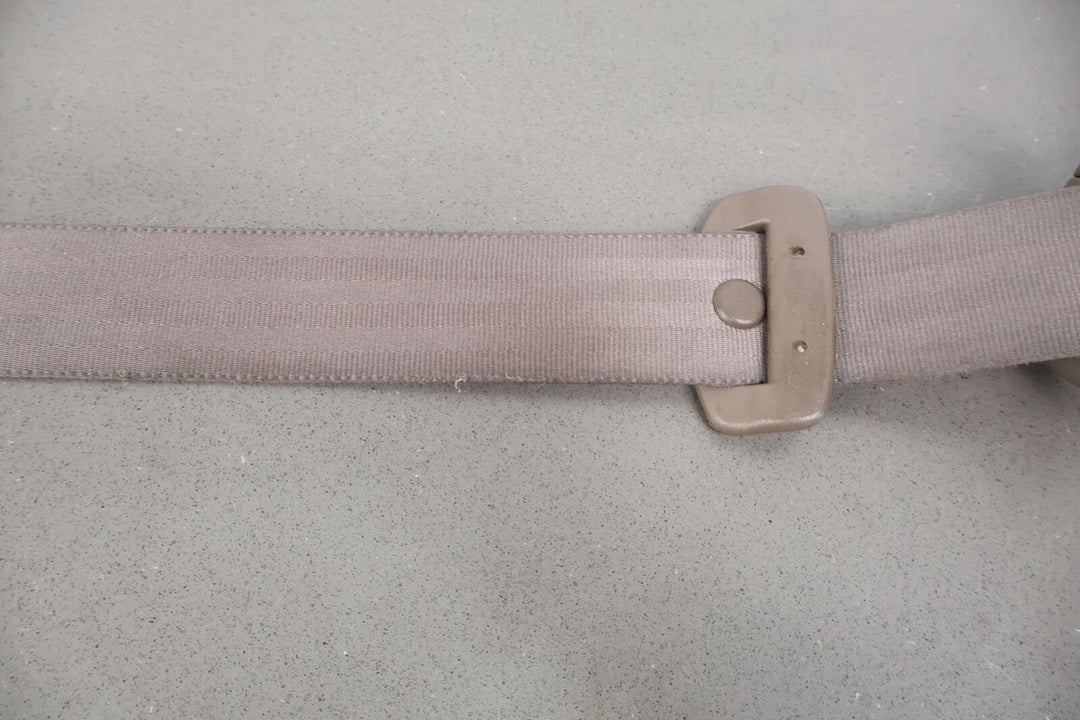 93-97 Lexus LX450 Land Cruiser Rear 2nd Row Right Seat Belt Retractor Beige LC43