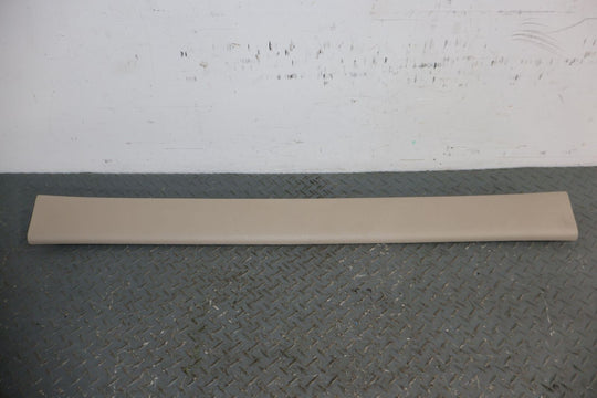 03-06 Cadillac Escalade ESV Tailgate Interior Sill Entry Plate (Shale 15i)