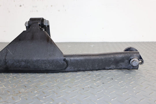 01-07 Volvo V70R Wagon OEM Suspension Strut Bar (191K)