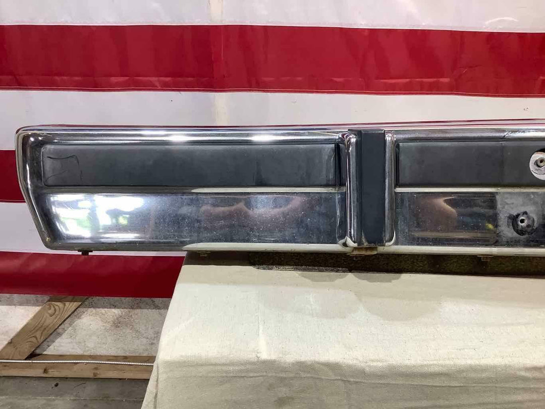 85-89 Lincoln Town Car Aluminum Front Bumper - Light Scratches