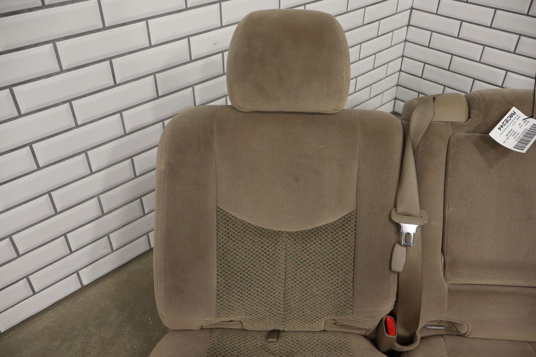 03-06 Chevy Tahoe 2nd Row Cloth Bench Seat (Tan) See Photos/Description