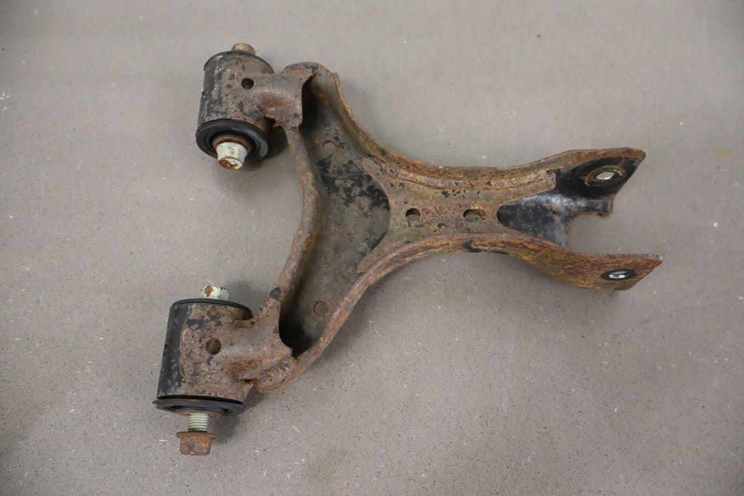 01-05 Mazda Miata NB (W/O ABS) LH Left Driver REAR Knuckle Hub Control Arms Used