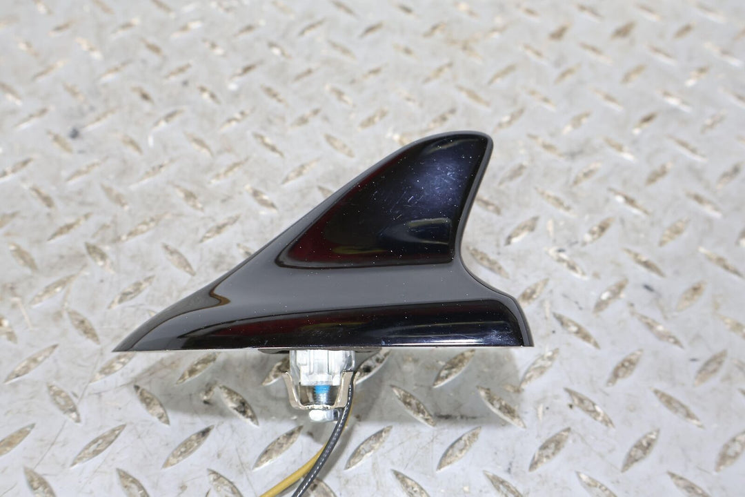 11-12 Chevy Camaro SS Convertible OEM Shark Fin Radio Antenna (Black GBA)