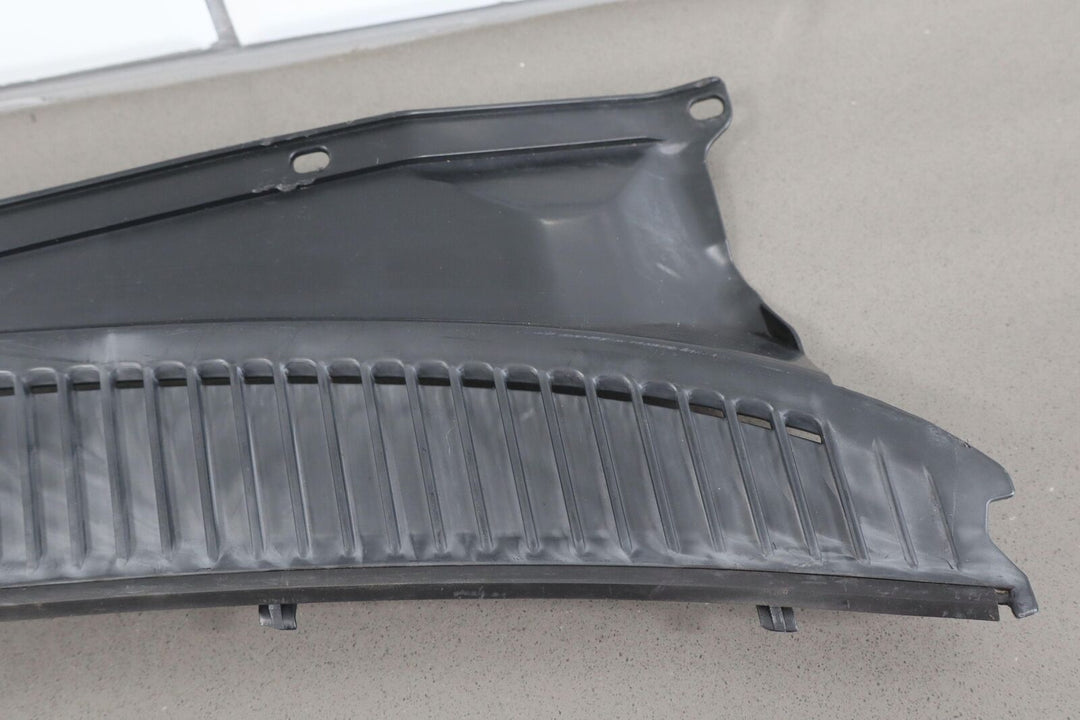 98-07 Lexus LX470 OEM Cowl Vent Panel (2 Piece) W/Weather Stripping