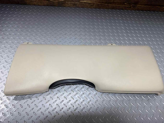 04-06 Cadillac Escalade Platinum ESV Knee Pad Bolster (Shale 15i) See Notes