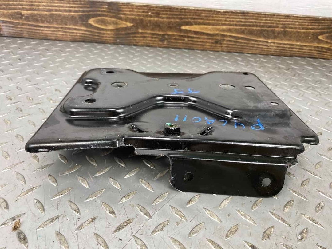 02-06 Cadillac Escalade (8-325 & 8-364) OEM Battery Tray