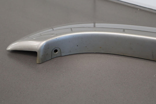 00-06 Chevy Silverado/Suburban/ Left Front Fender Flare (Pewter Metallic 11u)