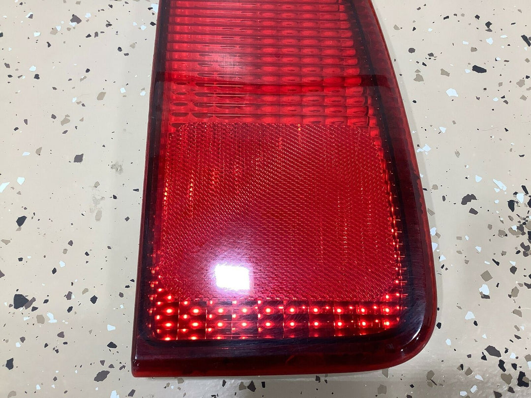 02-03 Lincoln Blackwood Left Driver Inner Gate Mounted Taillight Light Lamp