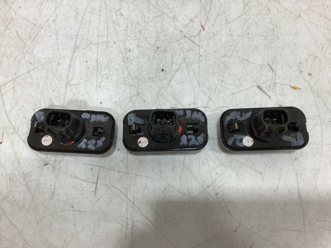 2003-2007 Hummer H2 Aftermarket Cab Clearance Lights (Set of 3)