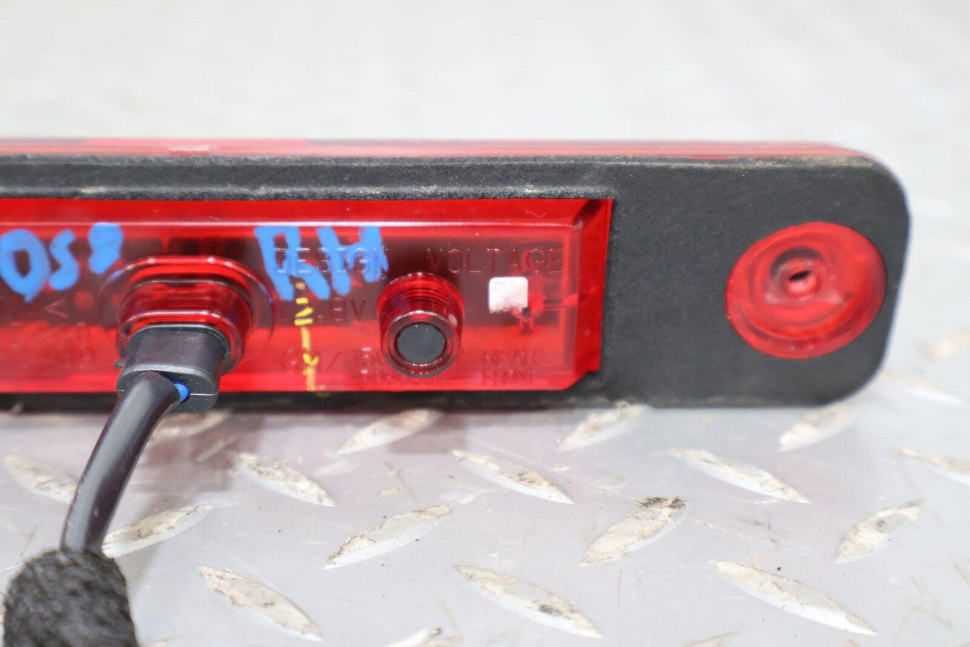 03-09 Hummer H2 Right Rear Red LED Side Marker Light/Lamp OEM