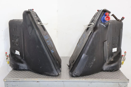 1999 Chevy C5 Corvette Left & Right Fuel Gasoline Tanks W/ Cross Over Pipes