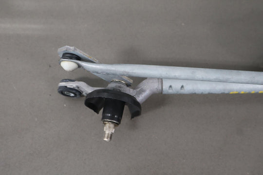 10-23 Lexus GX460 Wiper Transmission Linkage & Motor Tested