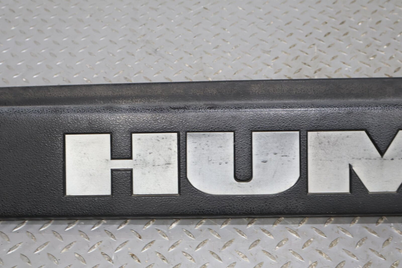 03-05 Hummer H2 REAR Center Bumper Cover Section (Black Textured) See Notes