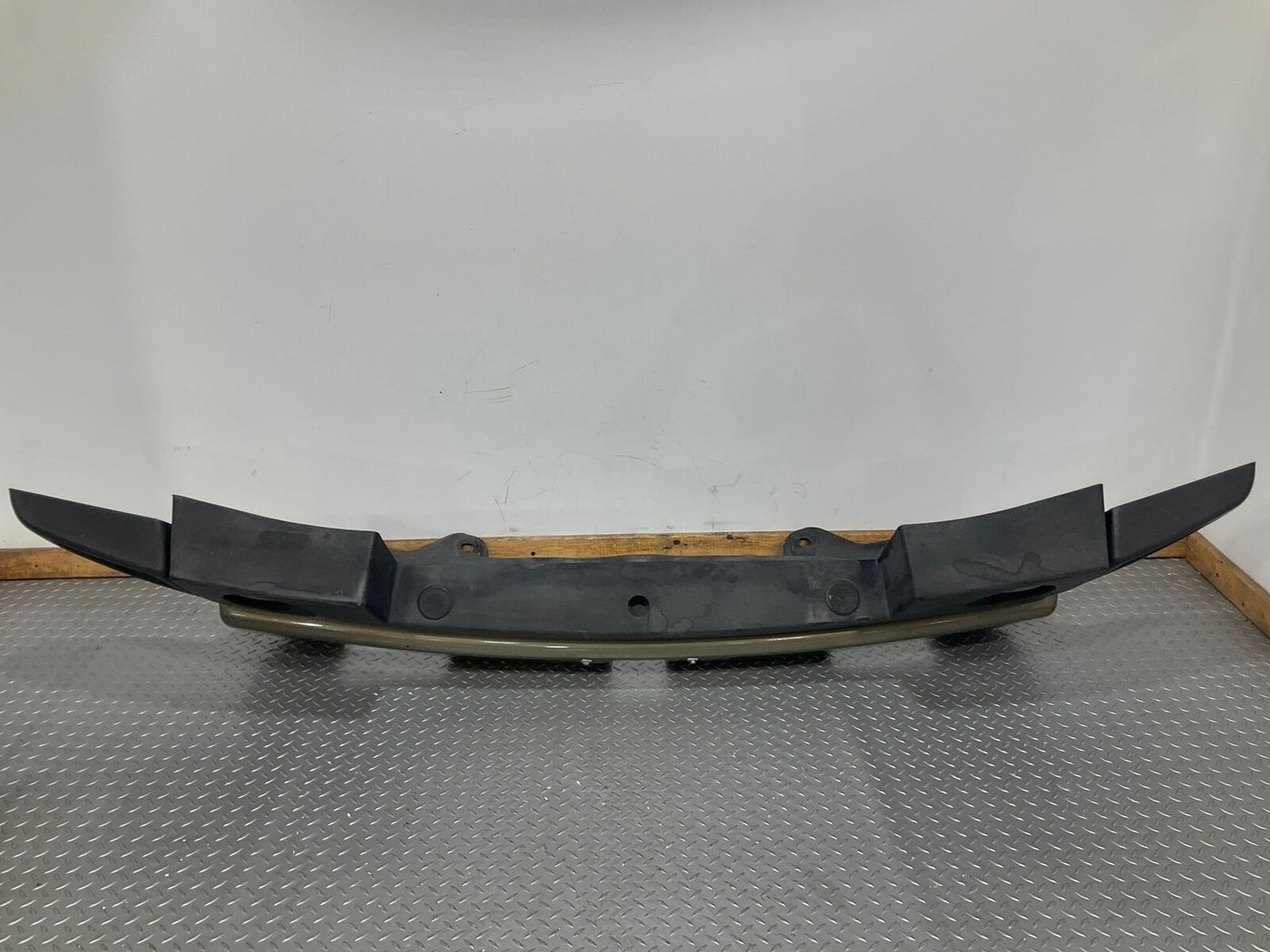 03-09 Hummer H2 Front Bumper W/ Black Covers & Fog Lights (Desert Sand 18U)