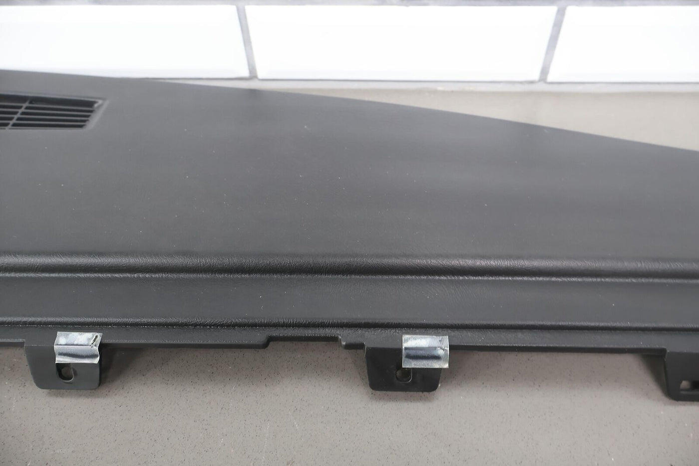 03-07 Hummer H2 OEM Upper Dash Cover Pad (Ebony 482) See Description