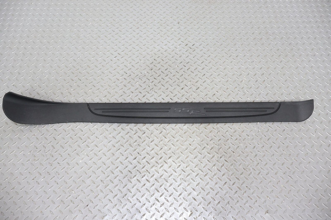 03-06 Chevy SSR Pair LH & RH Outer Door Sill Entry Plates (Ebony 19i)