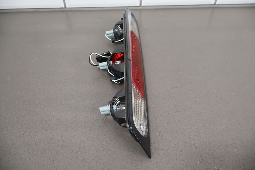 19-22 Ram 1500 Crew Cab OEM Incandescent 3rd Brake Light W/Black Housing -Tested