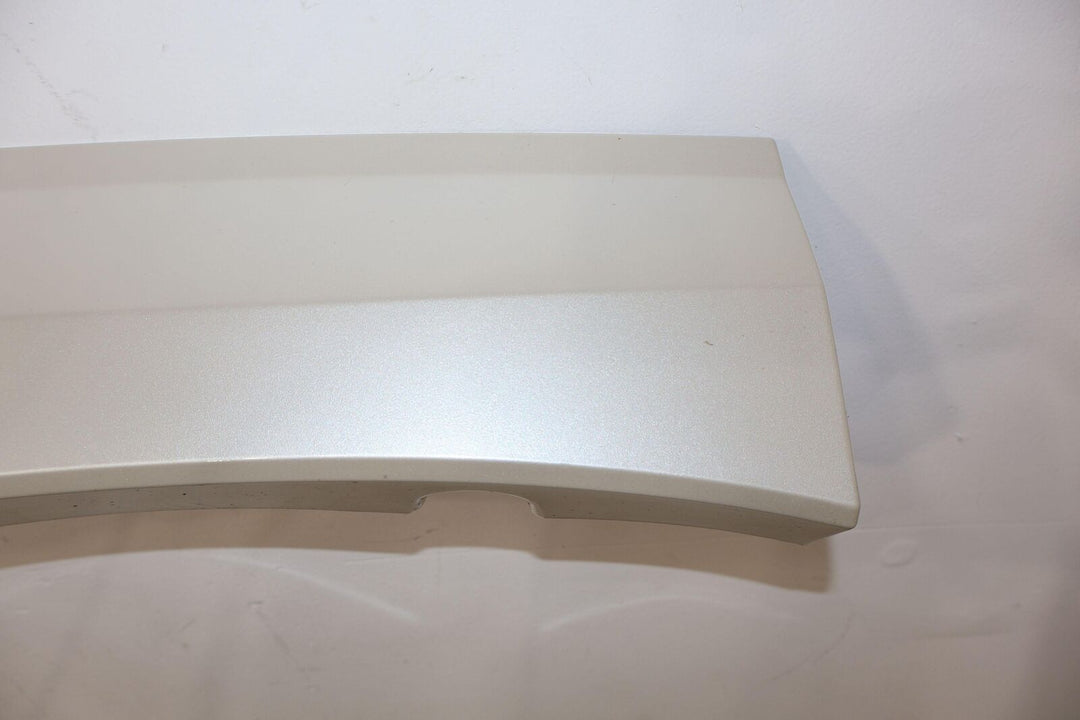 03-06 Cadillac Escalade Short WB Rear Right Quarter Panel Moulding White Diamond