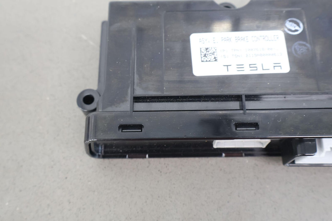 16-20 Tesla Model X Emergency Parking Brake Control Module (1007618-00-J) OEM