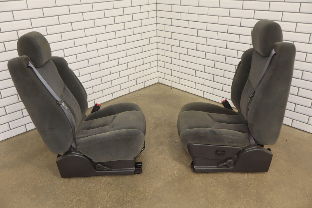 03-07 Chevy Silverado Sierra Extended Cab Charcoal Cloth Seat Set (Front/Rear)