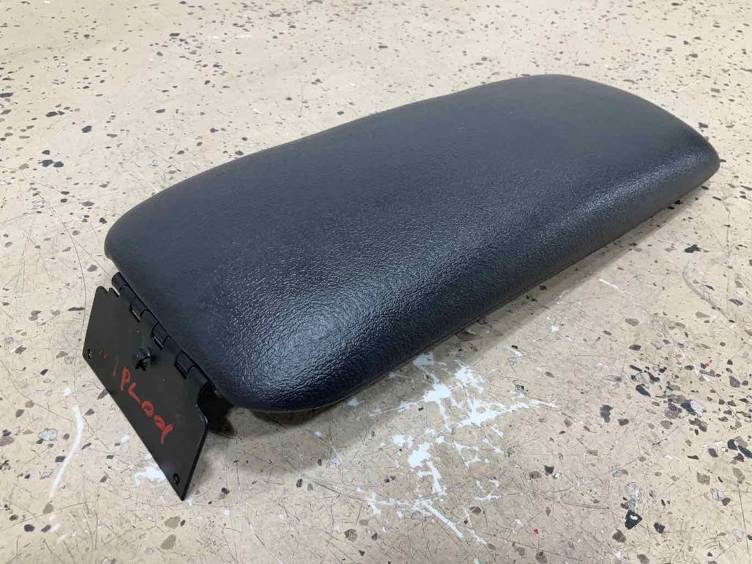 97-02 Plymouth Chrysler Prowler Center Console Lid/Arm Rest (Agate LLAZ) Notes