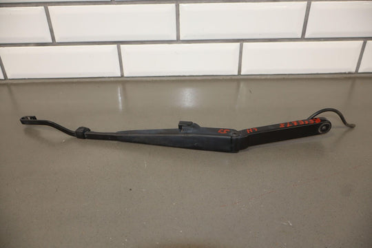 03-06 Chevy SSR Pair of LH & RH Wiper Arms