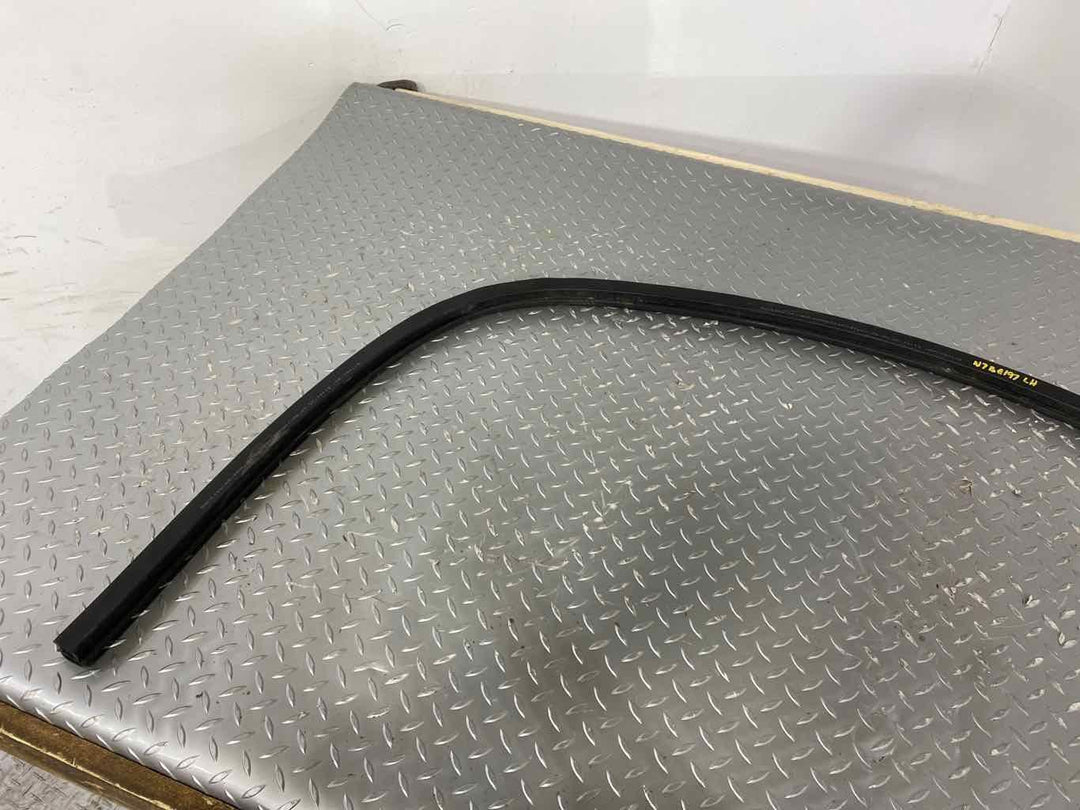 06-10 Bentley Continental GTC Convertible Left LH Door Weather Stripping Gasket